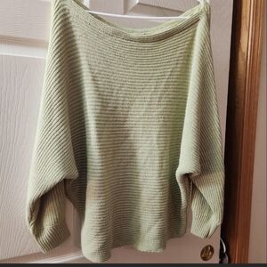 Women's Ribbed Knit Sweater - Light Green